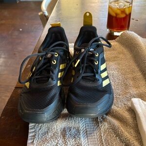 Used kids adidas got and did not fit